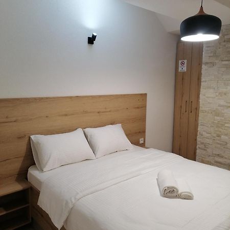 Hotel Bella Donna Kumanovo Esterno foto