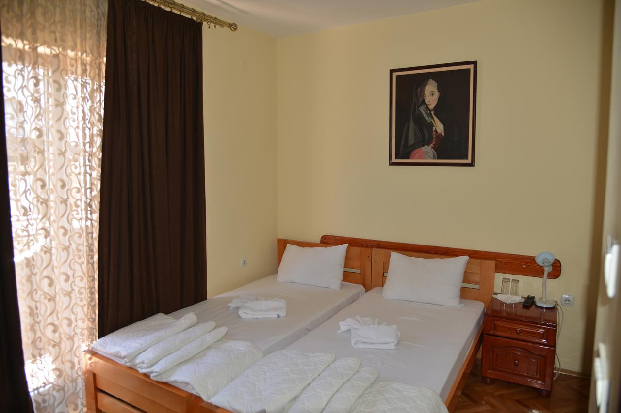 Hotel Bella Donna Kumanovo Esterno foto