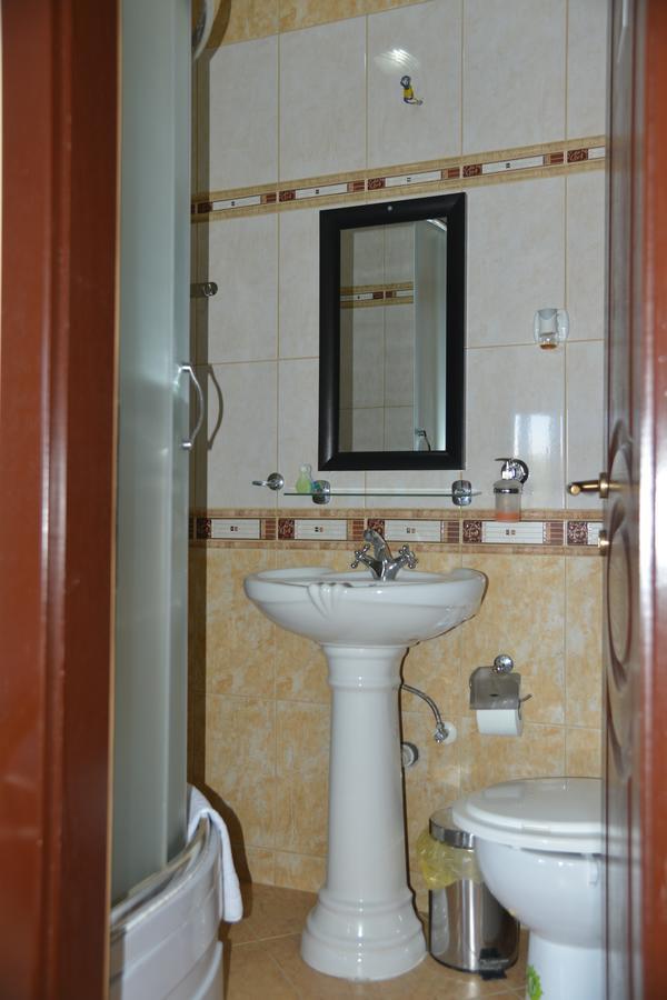 Hotel Bella Donna Kumanovo Esterno foto