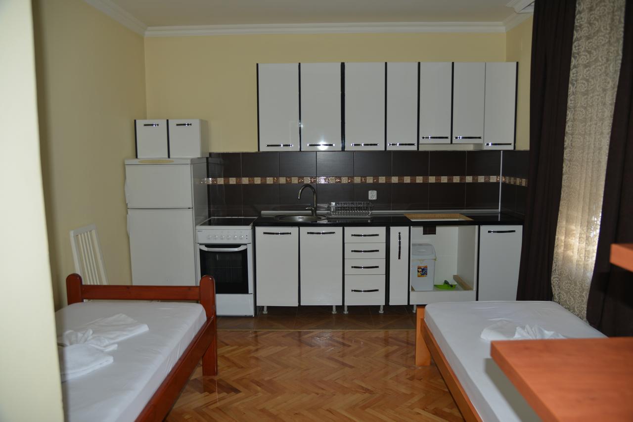 Hotel Bella Donna Kumanovo Esterno foto