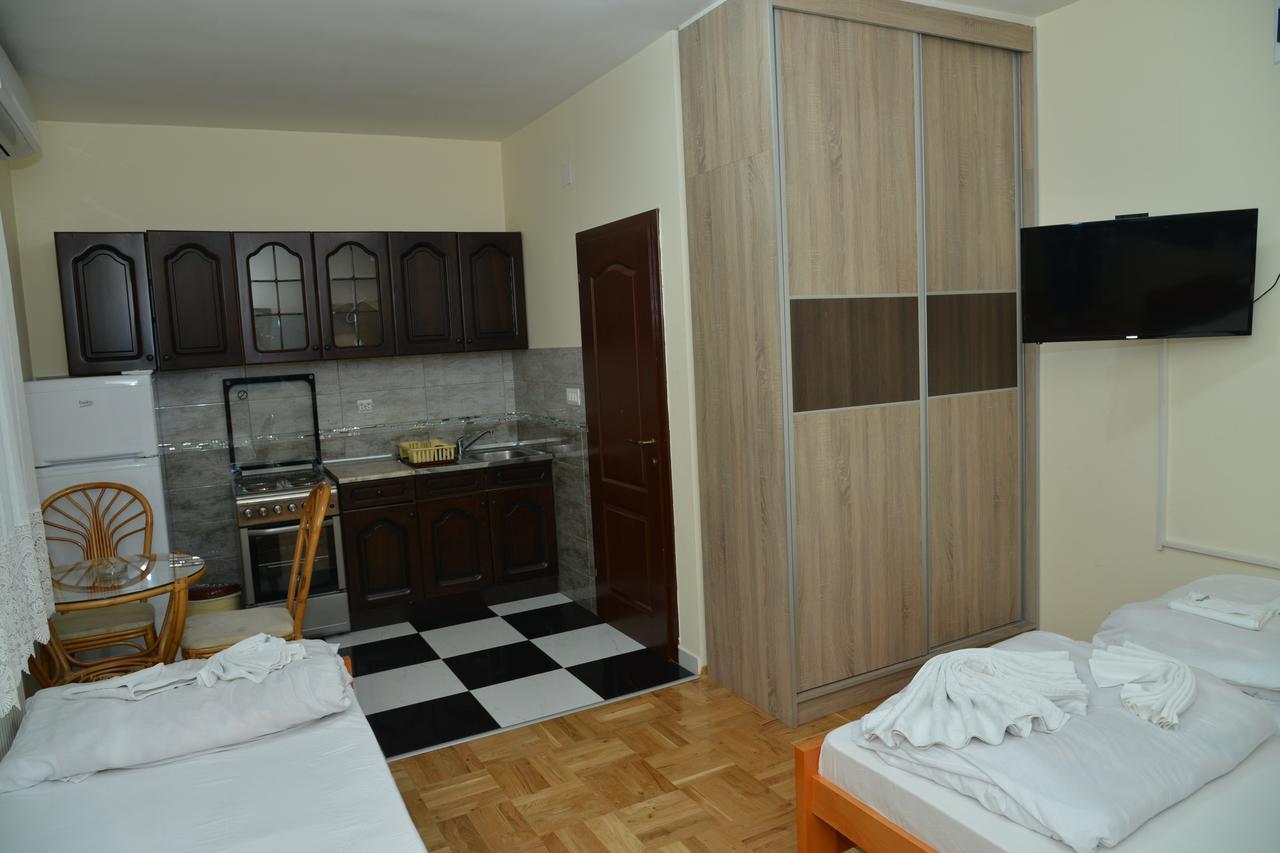 Hotel Bella Donna Kumanovo Esterno foto